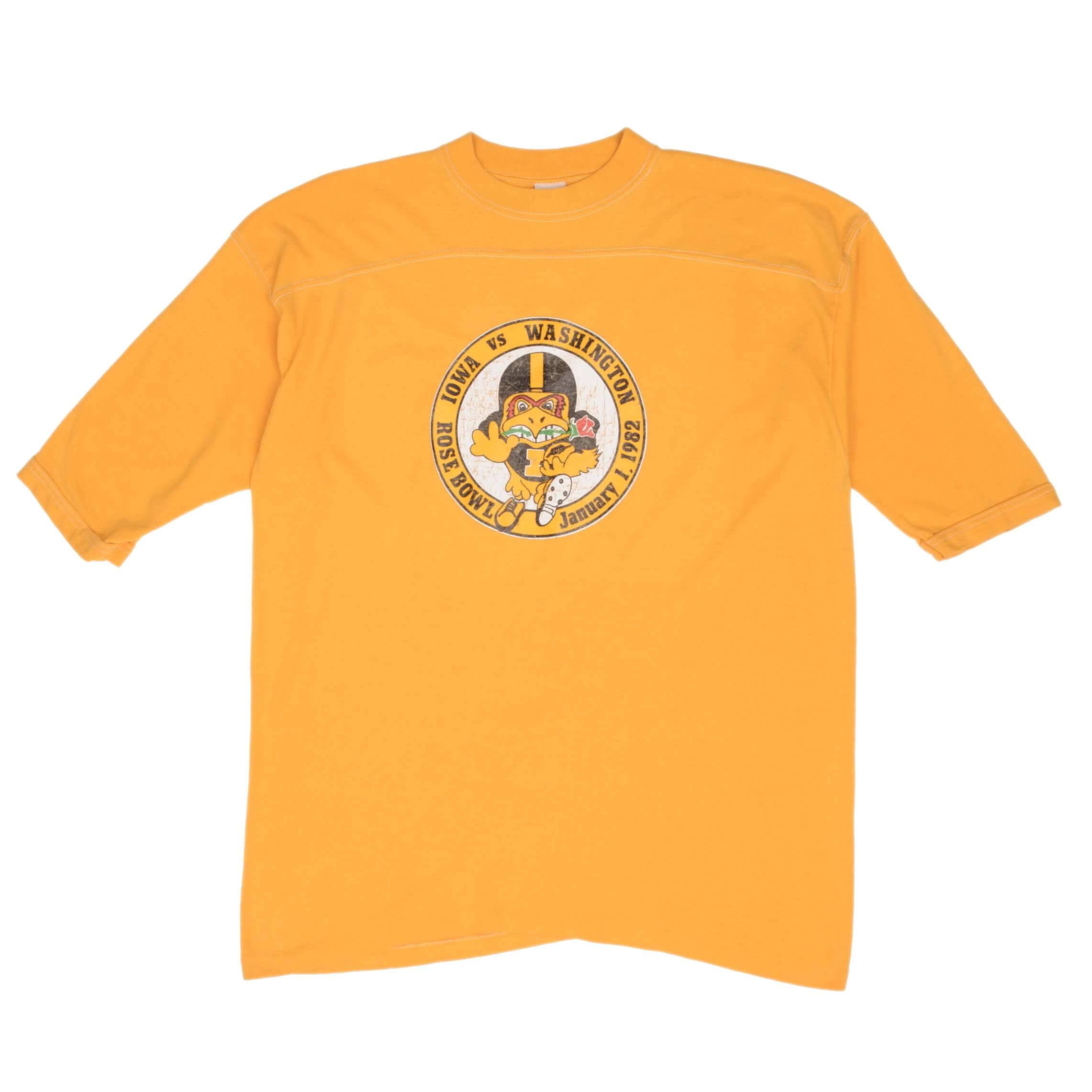 Vintage Iowa Vs Washington College Football at Rose Bowl Tee Shirt 1982 Large Made In USA With Single Stitch 
