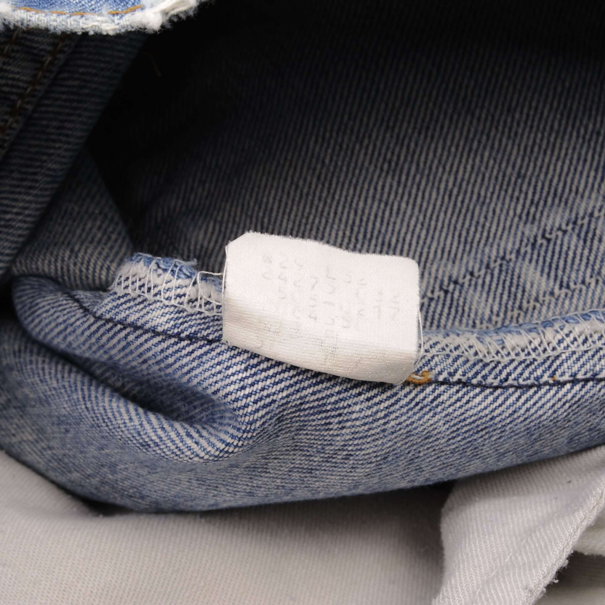 Beautiful Indigo Levis 505 Short Jeans Made in USA with a medium light blue wash 1980S With Light Whiskers  Size 28  Back Button #513