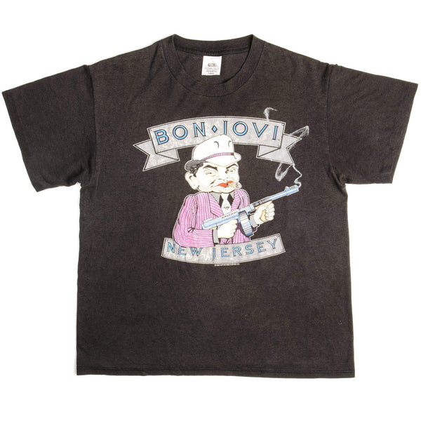 Vintage Bon Jovi New Jersey They're Back ! Tee Shirt 1988 Size Medium Made In USA With Single Stitch Sleeves.