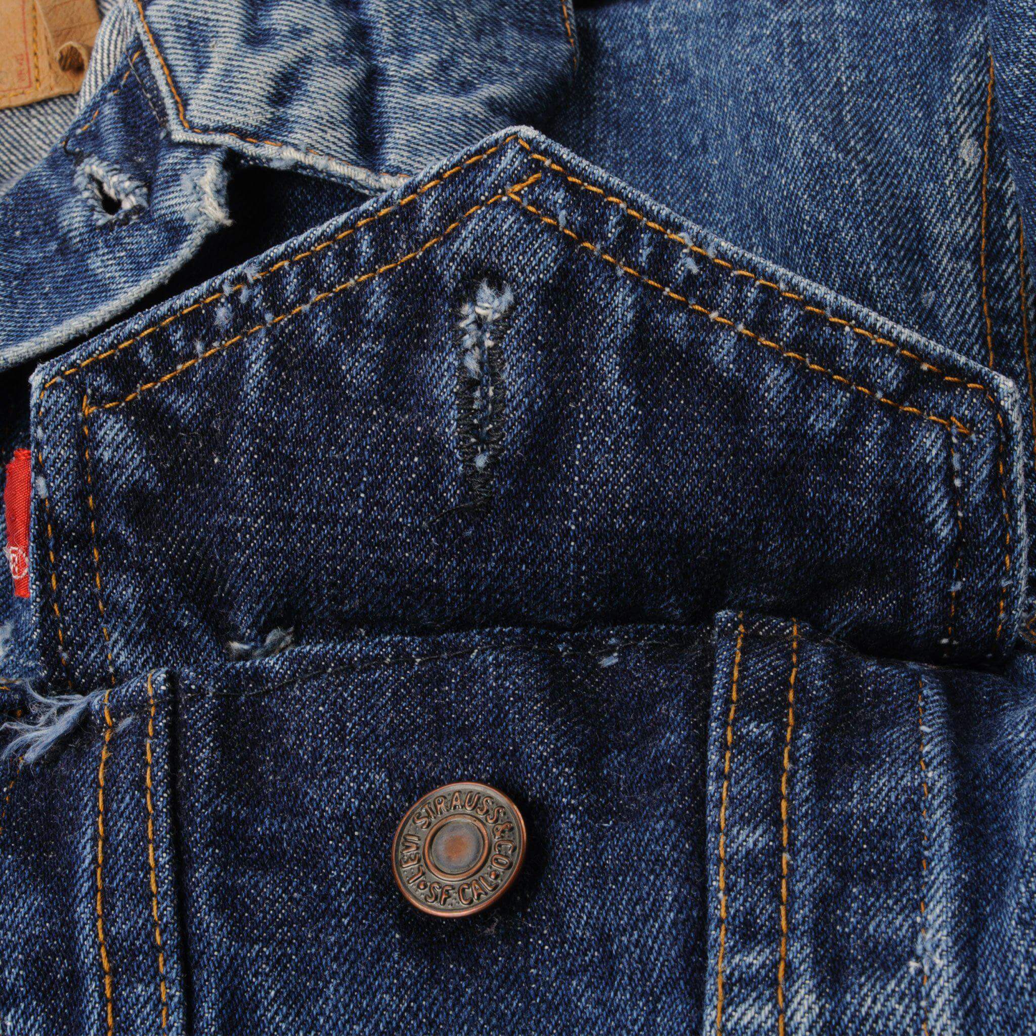 VINTAGE LEVIS TYPE 3 JACKET 2 POCKETS SINGLE STITCH SIZE 42 MADE IN USA