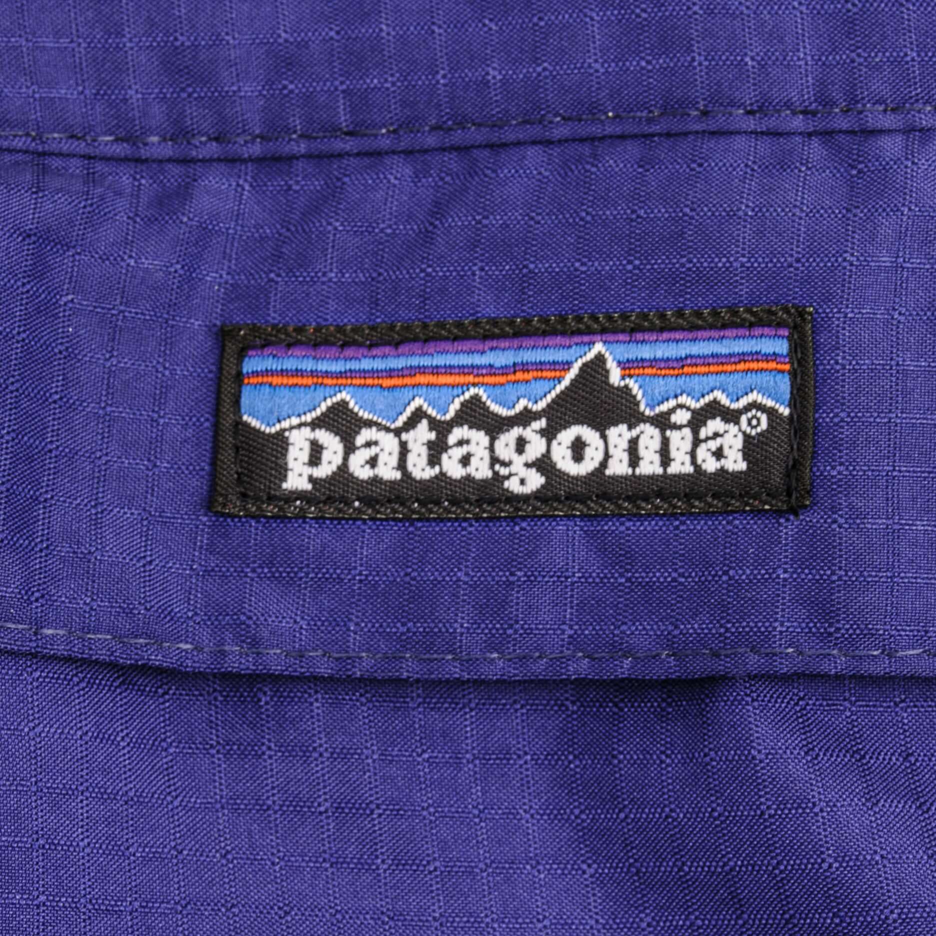 Vintage Patagonia Windbreaker Purple Jacket With Hood Size Large 1990s