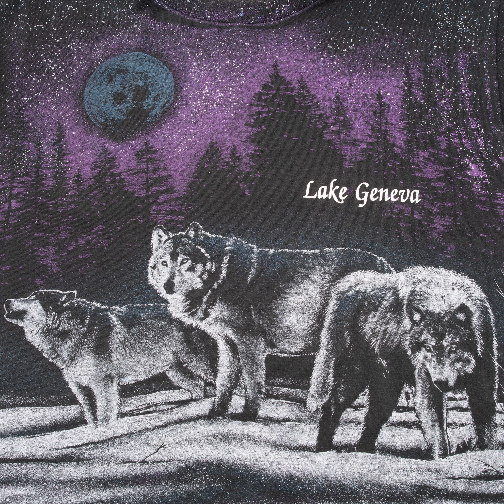 VINTAGE ANIMAL PRINT WOLF LAKE GENEVA AOP TEE SHIRT 1991 LARGE MADE IN USA