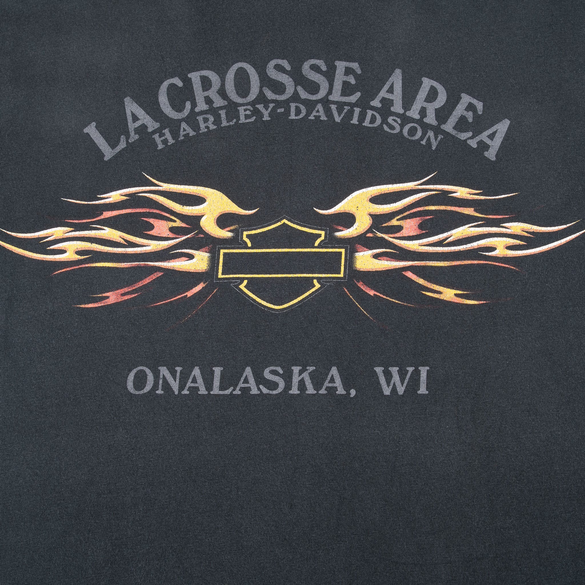 VINTAGE HARLEY DAVIDSON ONALASKA WISCONSIN TEE SHIRT 2003 XL MADE IN USA