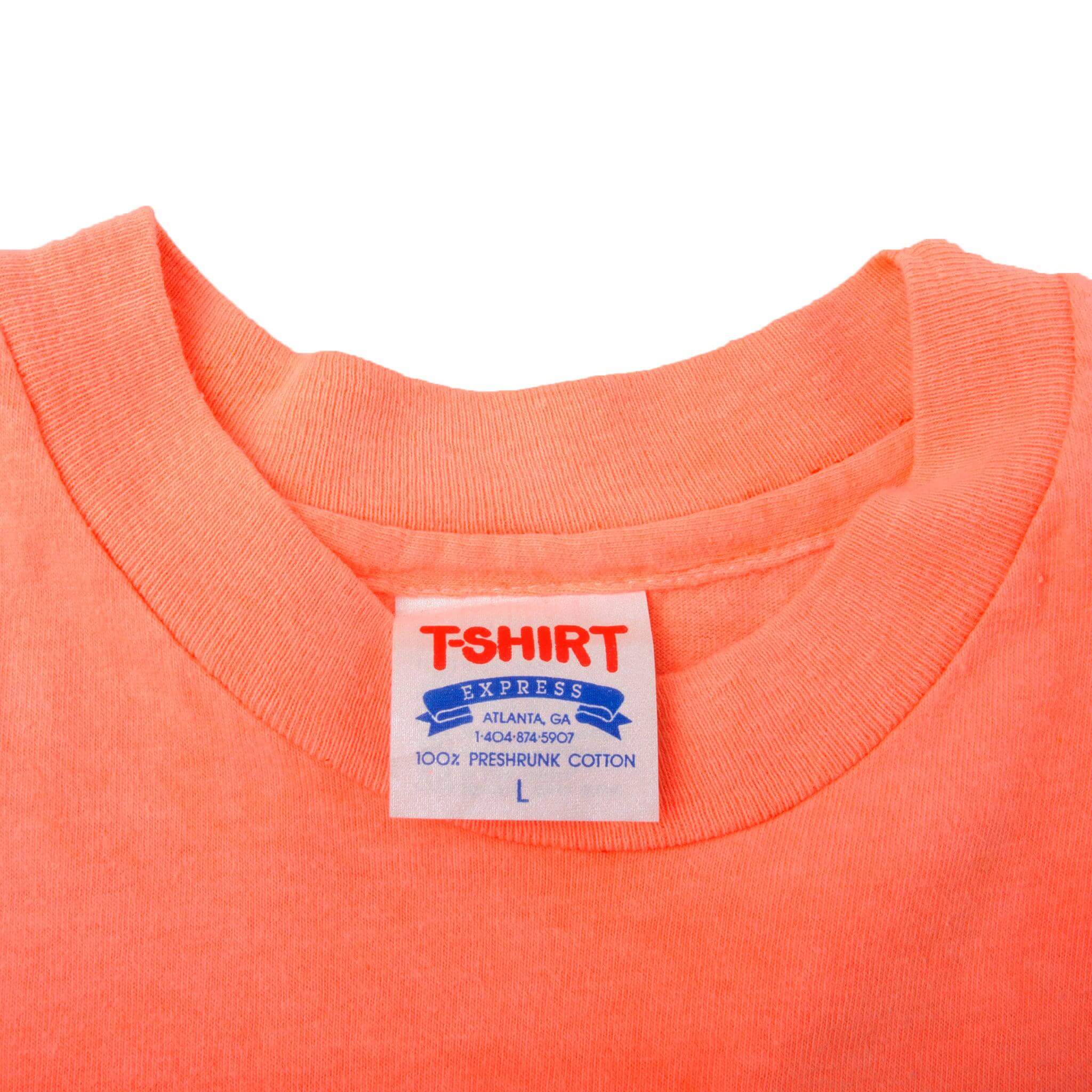 Vintage Nascar Alan Kulwicki Hooters Race Team Tee Shirt 1990s Size M With Single Stitch Sleeves. Made in USA