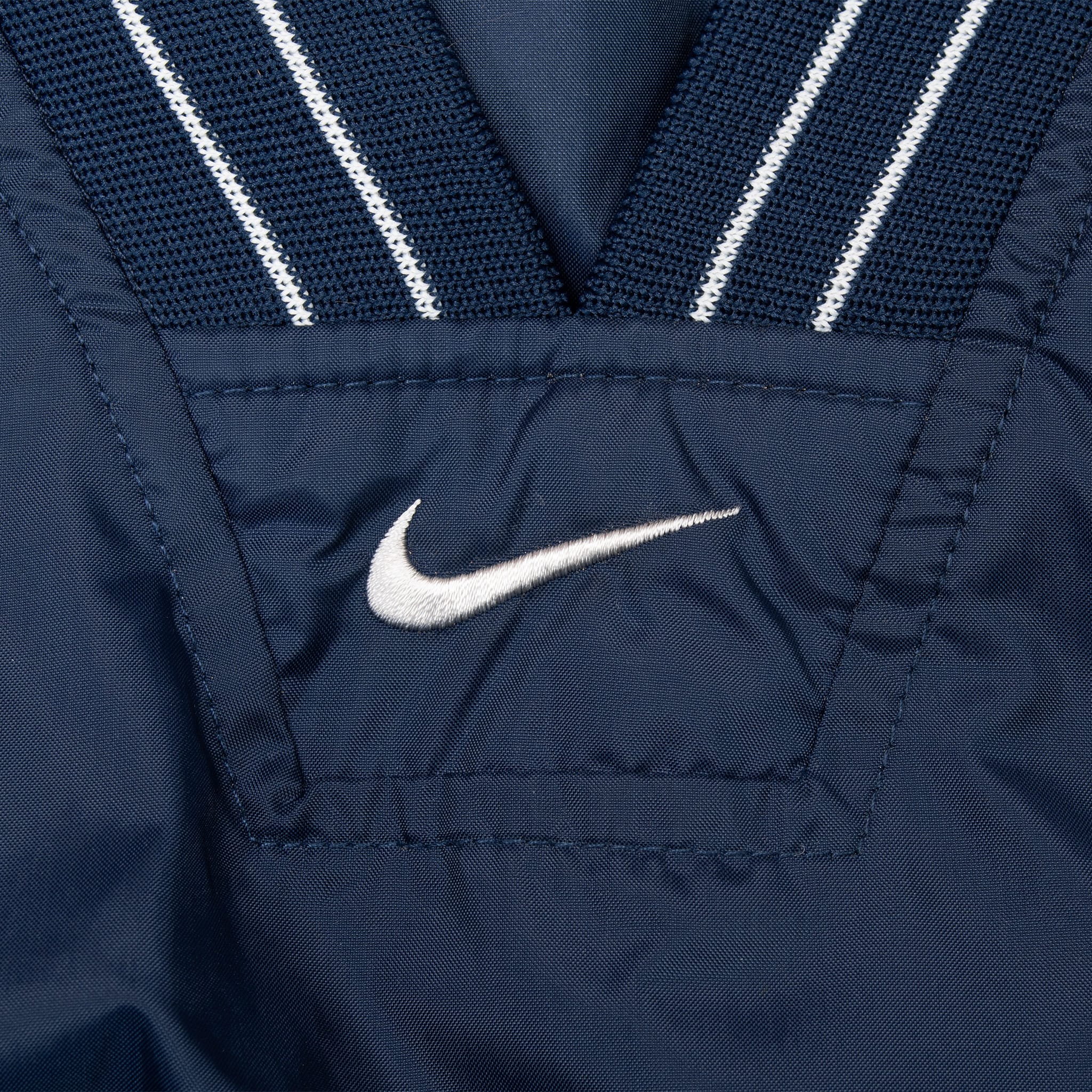 VINTAGE NIKE CENTER SWOOSH NAVY BLUE PULLOVER WINDBREAKER JACKET 1990S MEDIUM