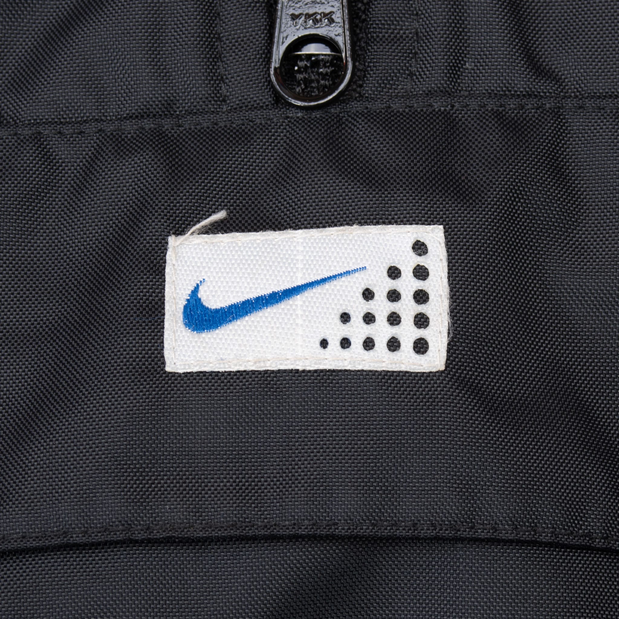 VINTAGE NIKE CENTER SWOOSH BLACK PULLOVER WINDBREAKER JACKET 2000S XL