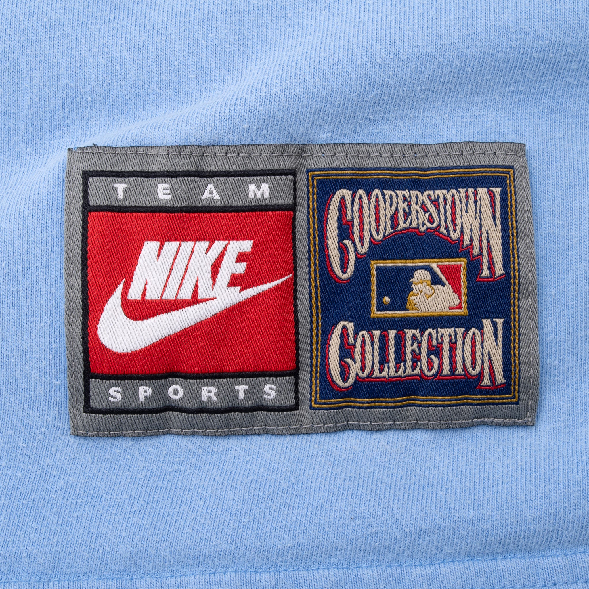 VINTAGE MLB SEATTLE MARINERS EMBROIDERED 1990S NIKE TEE SHIRT XL