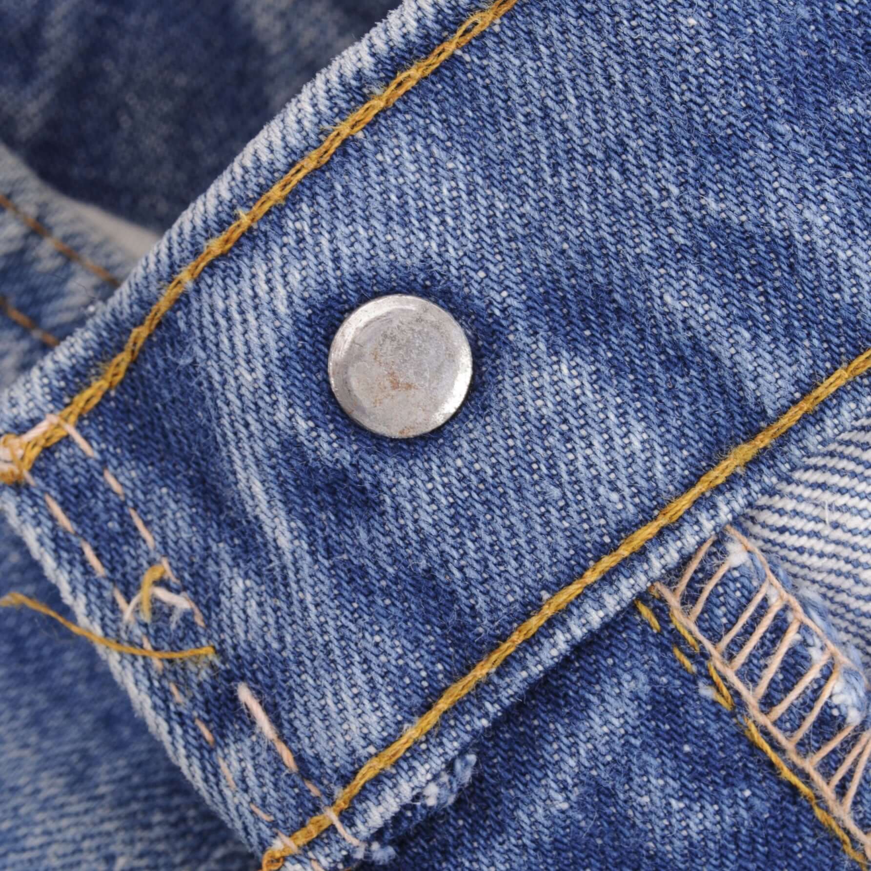 VINTAGE LEVIS 505 JEANS INDIGO SIZE W32 L29 MADE IN USA