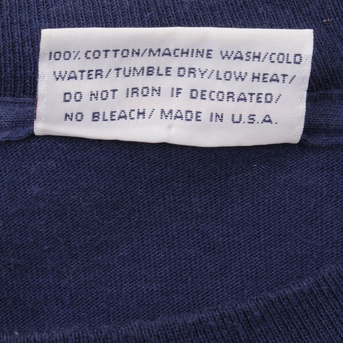 VINTAGE FILA BASKETBALL TEE SHIRT 1990S SIZE XL MADE IN USA