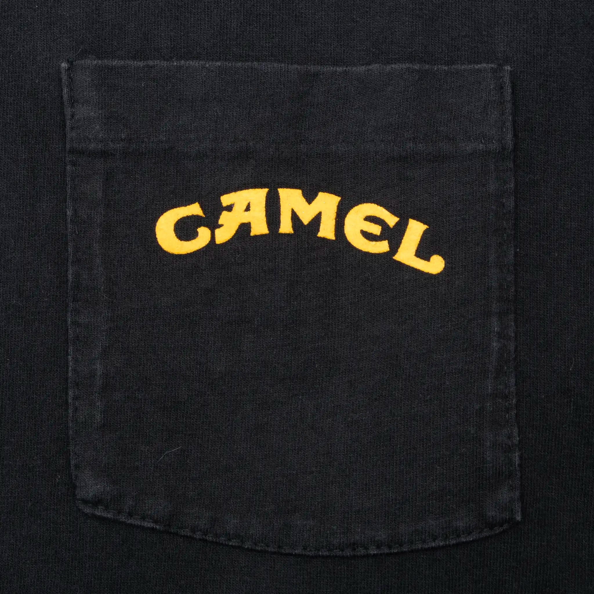 VINTAGE CAMEL BORN TO BE SMOOTH 1992 POCKET TEE SHIRT LARGE MADE IN USA