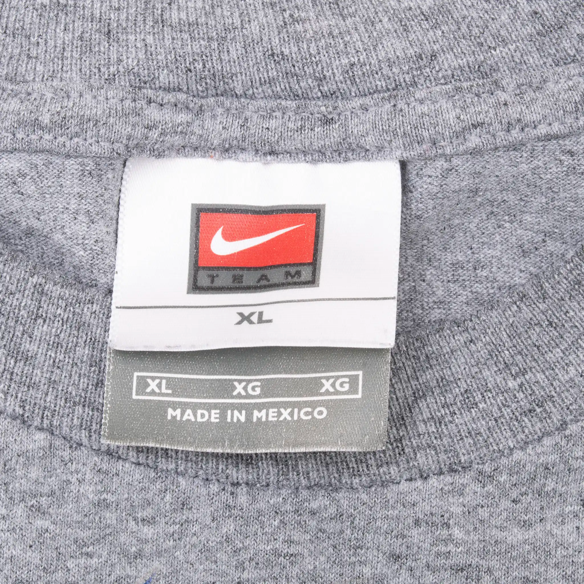 VINTAGE NIKE CENTER SWOOSH NCAA DUKE UNIVERSITY TEE SHIRT 2000S SIZE LARGE