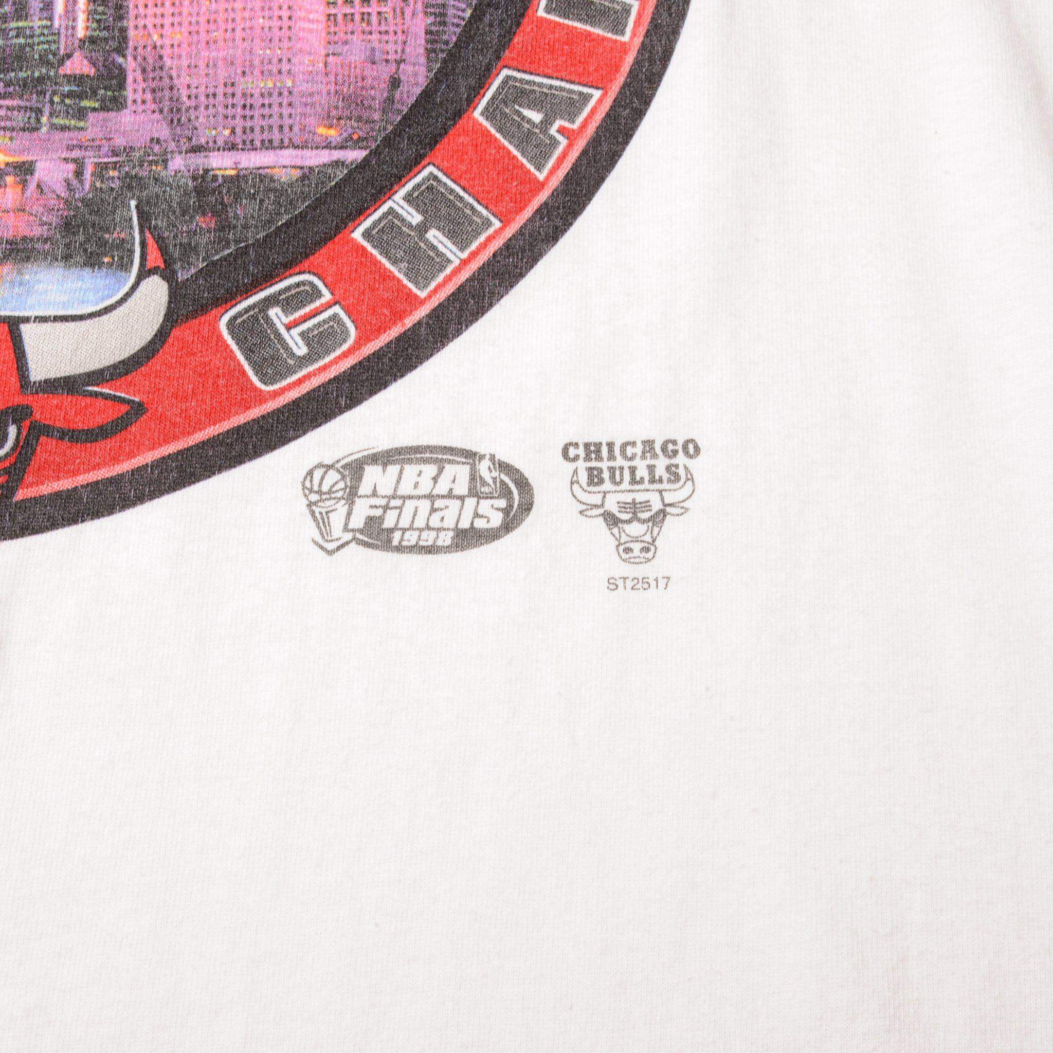 VINTAGE STARTER NBA CHICAGO BULLS TEE SHIRT 1998 SIZE XL MADE IN USA