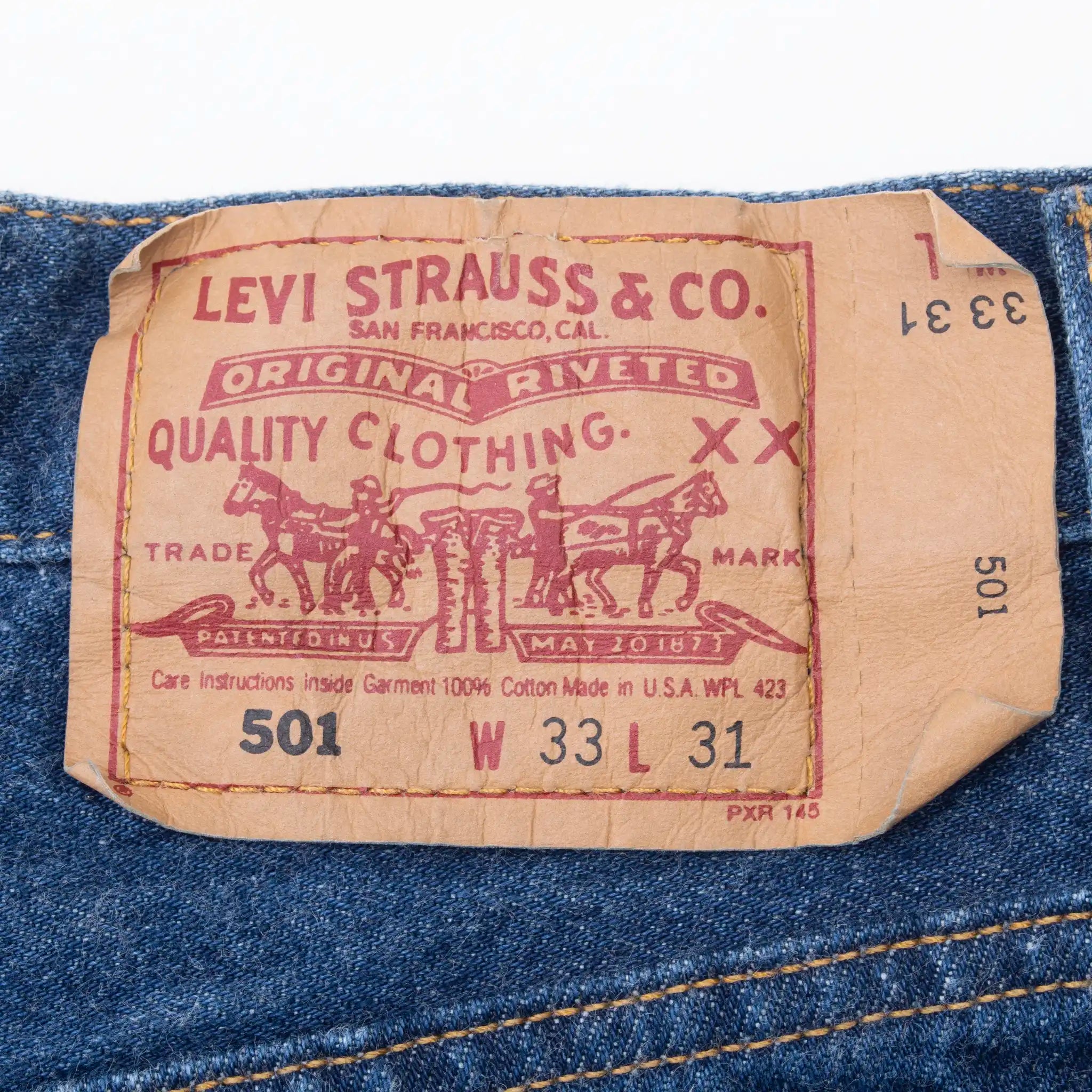 VINTAGE LEVIS 501 INDIGO BLUE DARK WASH JEANS 1980S SIZE 32X31 MADE IN USA