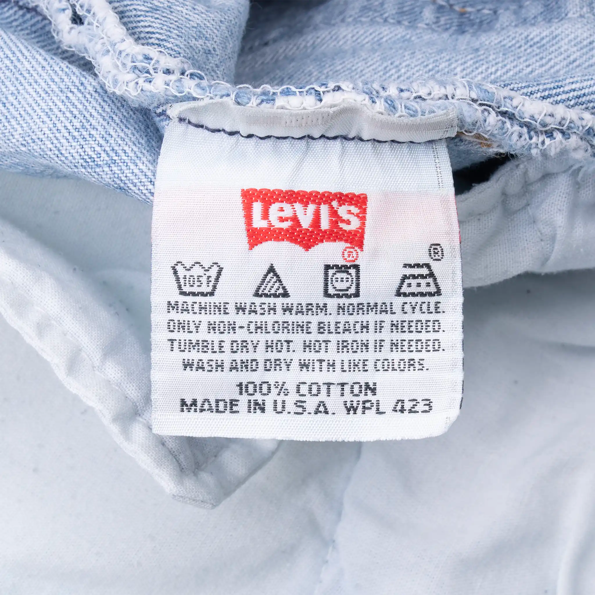 VINTAGE LEVIS 501 INDIGO LIGHT WASH BLUE JEANS 1990S SIZE 38X31 MADE IN USA
