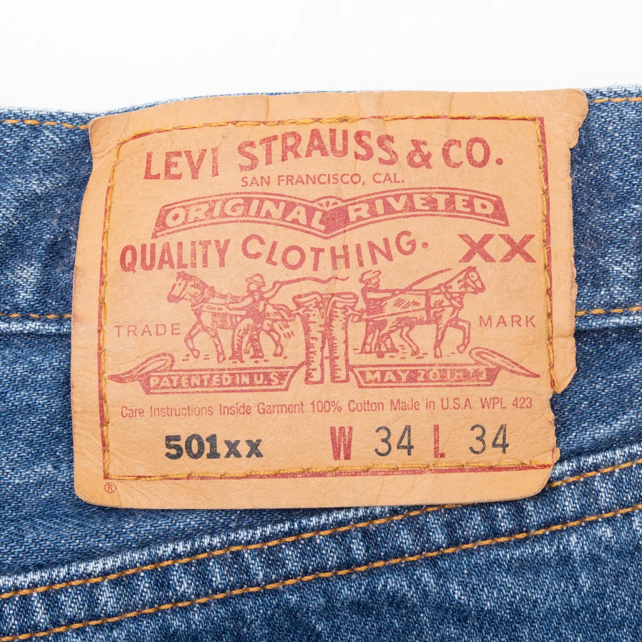 VINTAGE LEVIS 501 JEANS INDIGO 1990S SIZE W33 L31 MADE IN USA