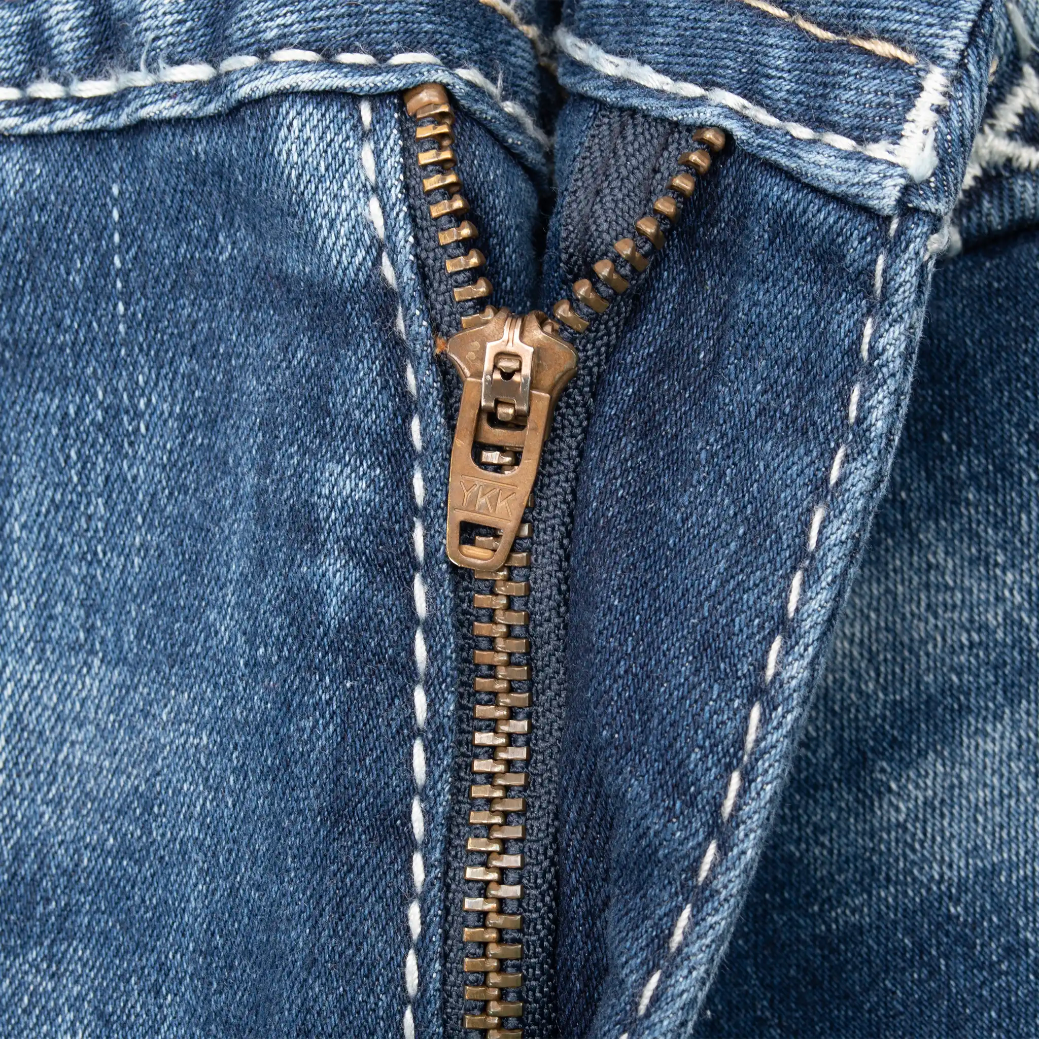 ROCK REVIVAL BLUE DENIM JEANS 2000S Y2K SIZE 32X36 DEADSTOCK