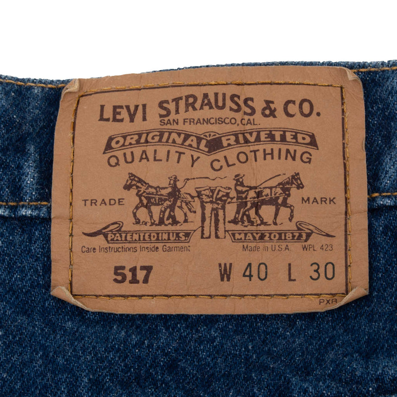 Vintage Levis 517 Orange Tab Indigo Jeans Boot Cut Size 39X30 Made In Usa, early 80s

Size on tag 40X30 actual Size Is 39X30

Back Button #530