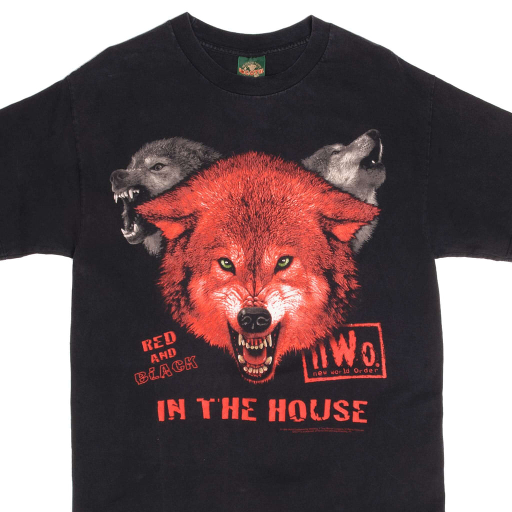 VINTAGE WCW NWO WRESTLING RED AND BLACK 1998 TEE SHIRT LARGE MADE USA