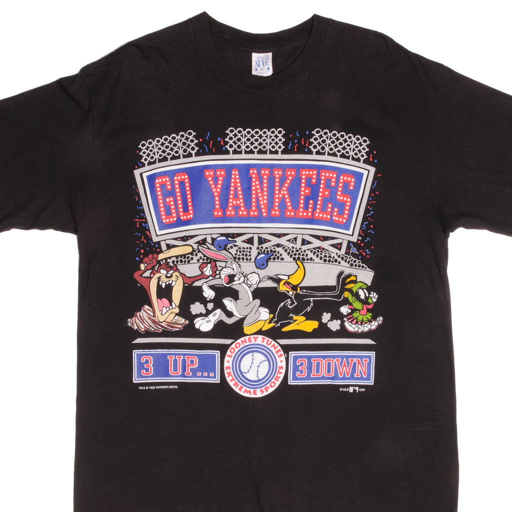 Vintage MLB NY Yankees Warner Bros Looney Tunes Go Yankees 3up 3down Tee Shirt 1993 Size Small Made In USA With Single Stitch Sleeves