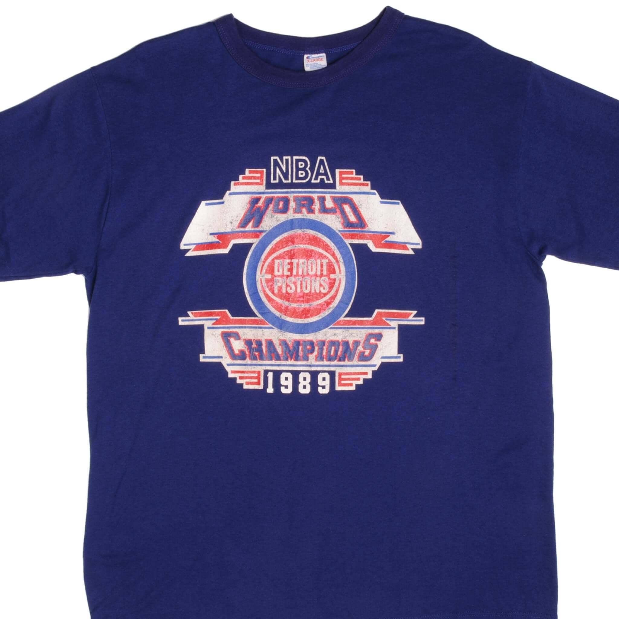 Vintage Champion NBA Detroit Pistons World Champions Tee Shirt 1989 Size XL Made In USA With Single Stitch Sleeves.
