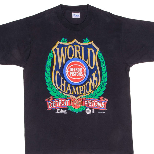 Vintage NBA Detroit Pistons World Champions 1990s Tee Shirt Size Large Made In USA With Single Stitch Sleeves