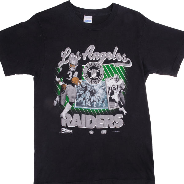 Vintage NFL Los Angeles Las Vegas Raiders Salem Sportswear Tee Shirt 1990 Size Medium Made in USA With Single Stitch Sleeves.