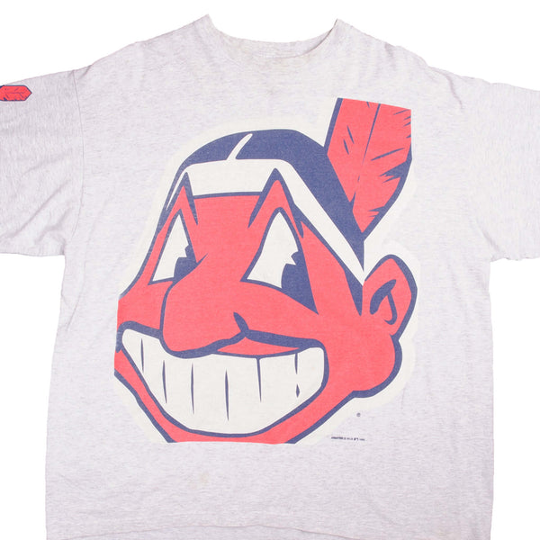 Vintage MLB Cleveland Indians Tee Shirt 1995 Size 2XLarge Made In USA With Single Stitch Sleeves.