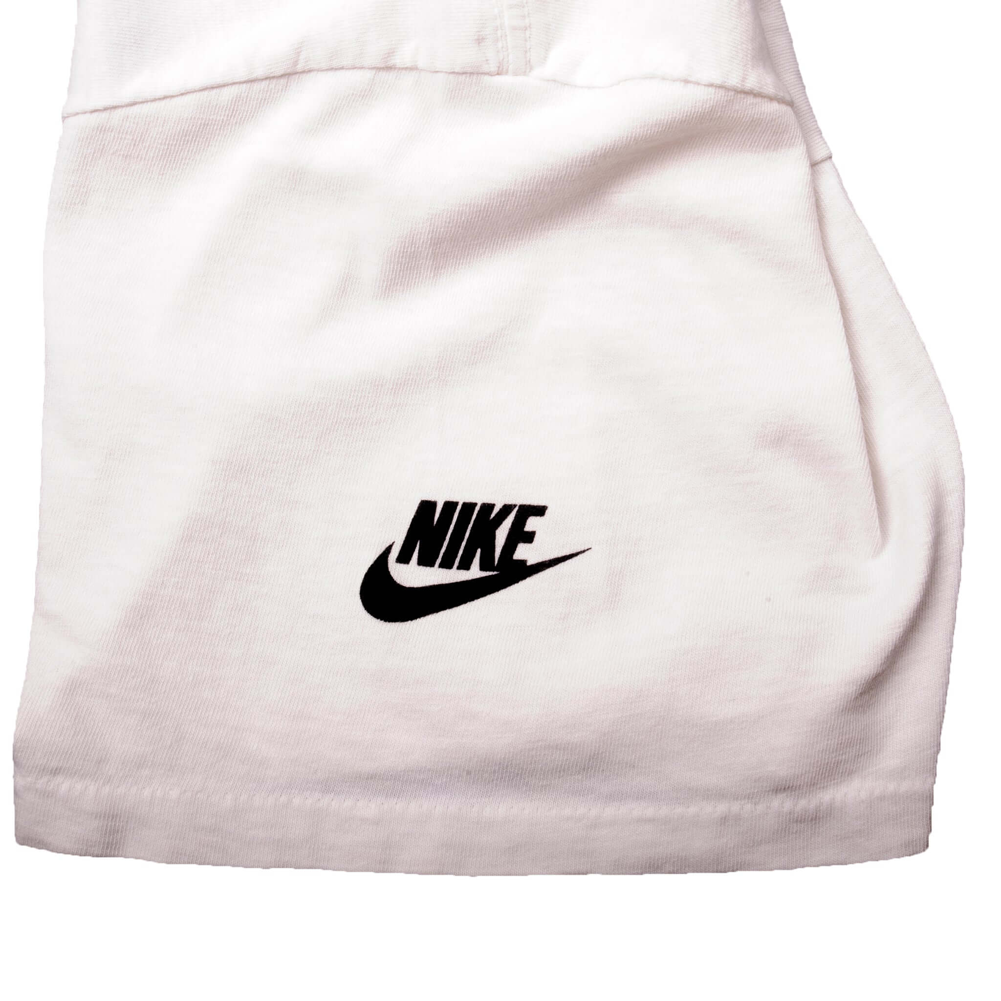 Vintage White Nike Nike town Chicago Tee Shirt 1987-1994 Size L Made In USA With Single Stitch Sleeves. Nike Grey Label.