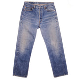 Beautiful Indigo Levis 501 Jeans 1988-1993 Made in USA with a medium blue wash, a nice contrast of light and medium blue and some strong whiskers.  Size on Tag 35X34  ACTUAL SIZE 34X30  Back Button #524