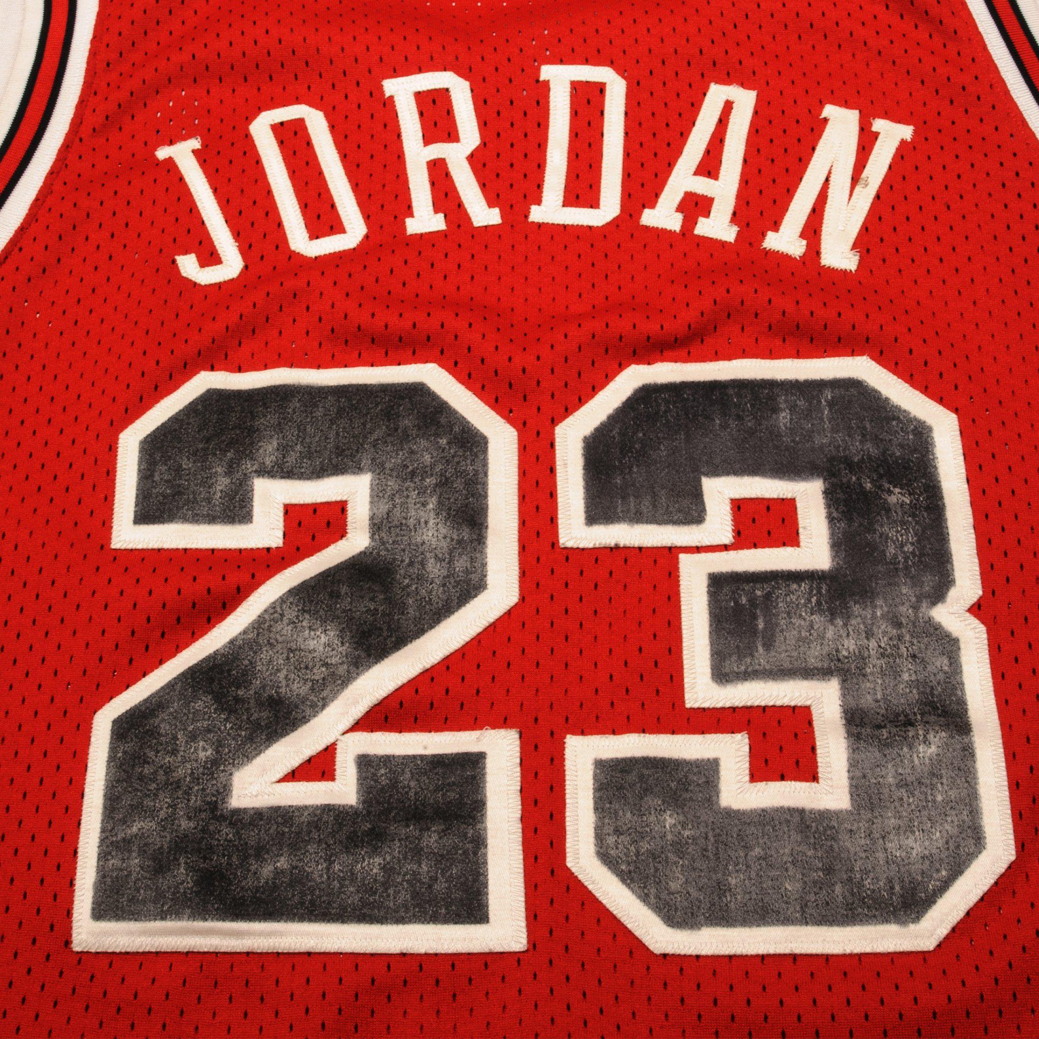 Vintage Nike Michael Jordan Bulls Sewn Jersey Mens Medium Black Red Stripe