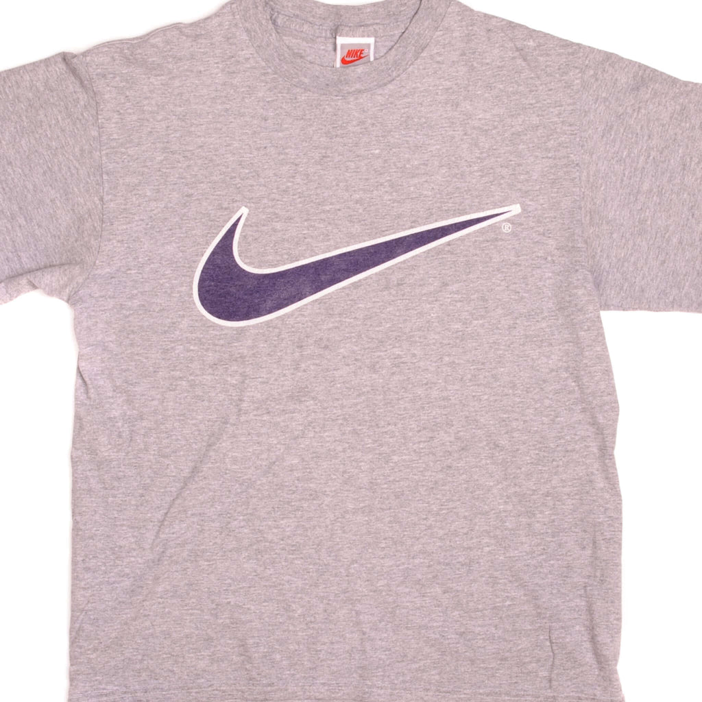 Vintage Nike Big Swoosh Logo Tee Shirt 1987-1994 Size S Made In USA with single stitch sleeves.