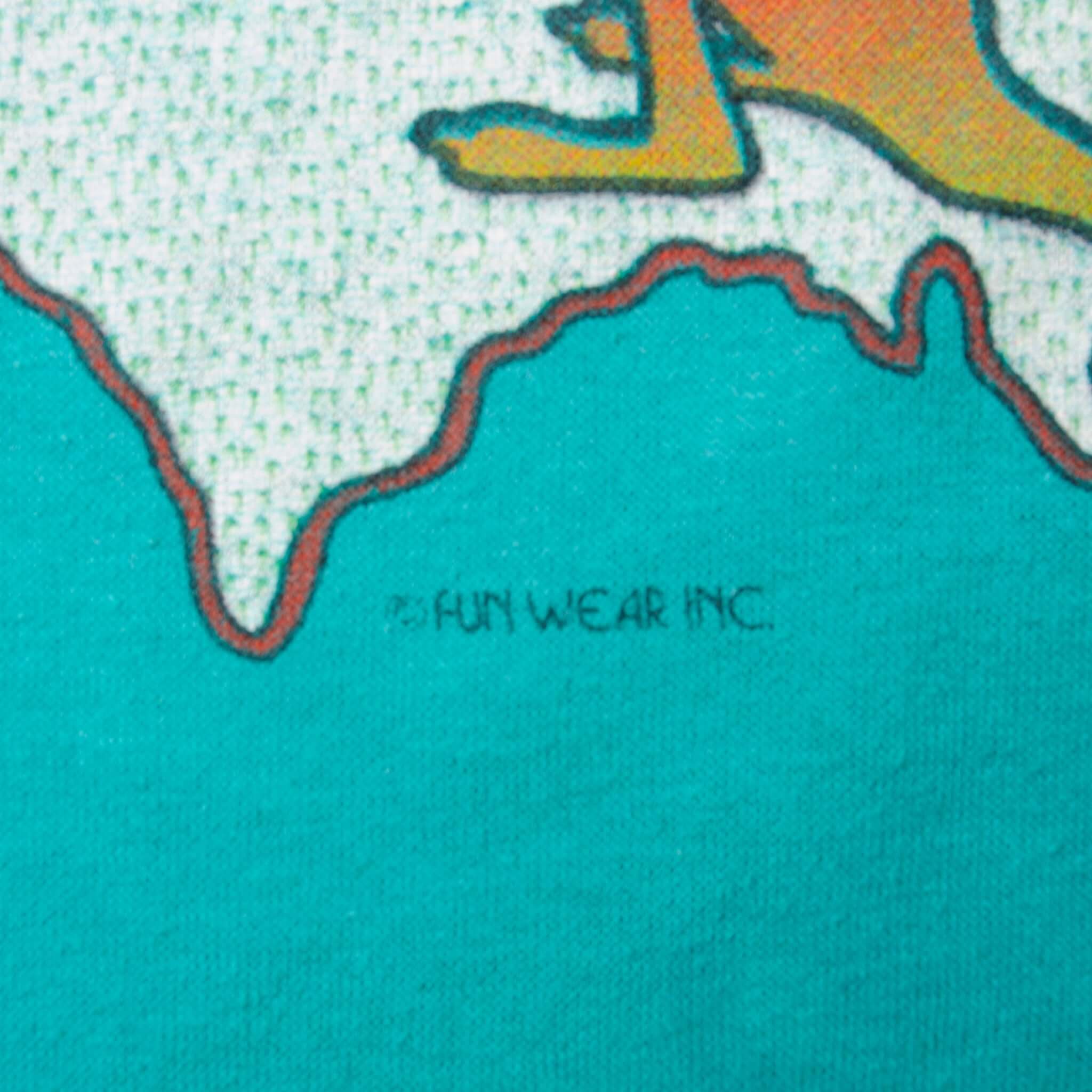 Vintage Australia Surfing Tee Shirt 90S Size Medium with single stitch sleeve