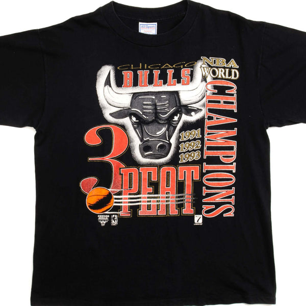 VINTAGE NBA CHICAGO BULLS WORLD CHAMPIONS TEE SHIRT 1993 SIZE LARGE MADE IN USA