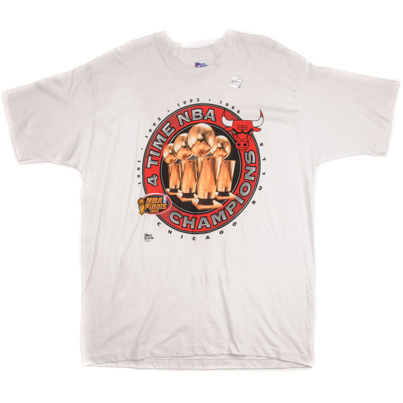 Vintage Nba Chicago Bulls Tee Shirt 1996 Size XL Made In USA.WHITE