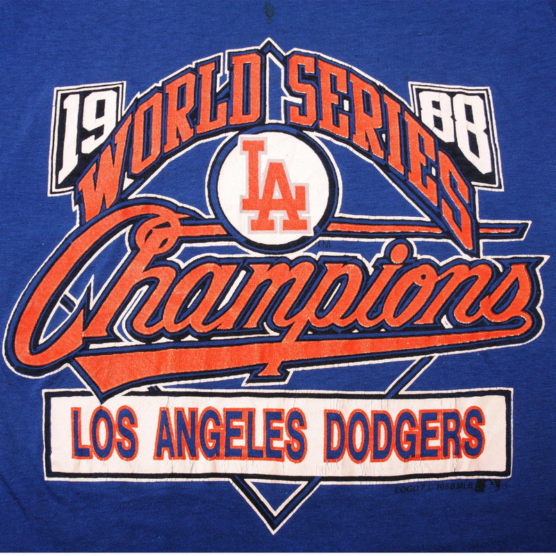 VINTAGE MLB LOS ANGELES DODGERS WORLD CHAMPIONS TEE SHIRT 1988 SMALL MADE USA