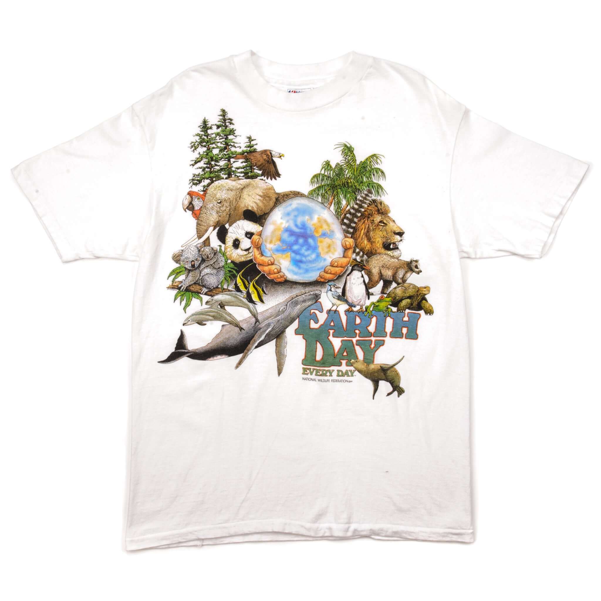 Vintage Animal Print Earth Day Every Day National Wildlife Federation Tee Shirt 1989 Size Medium Made In USA.