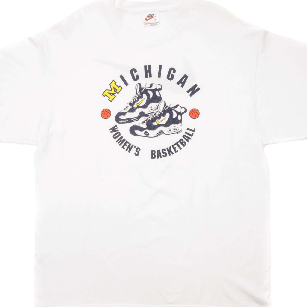 VINTAGE NCAA NIKE MICHIGAN WOMAN BASKETBALL BIG SWOOSH 1990S TEE SHIRT LARGE