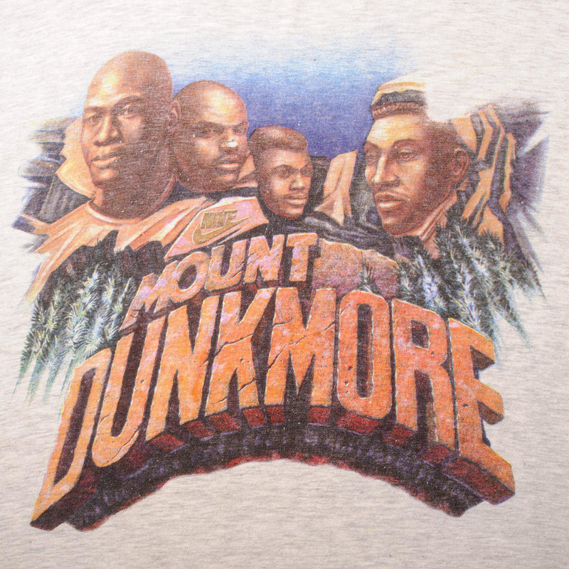 Vintage Nike Mount Dunkmore Tee Shirt 1987-1994 Size Large Made In USA With Single Stitch Sleeves.
