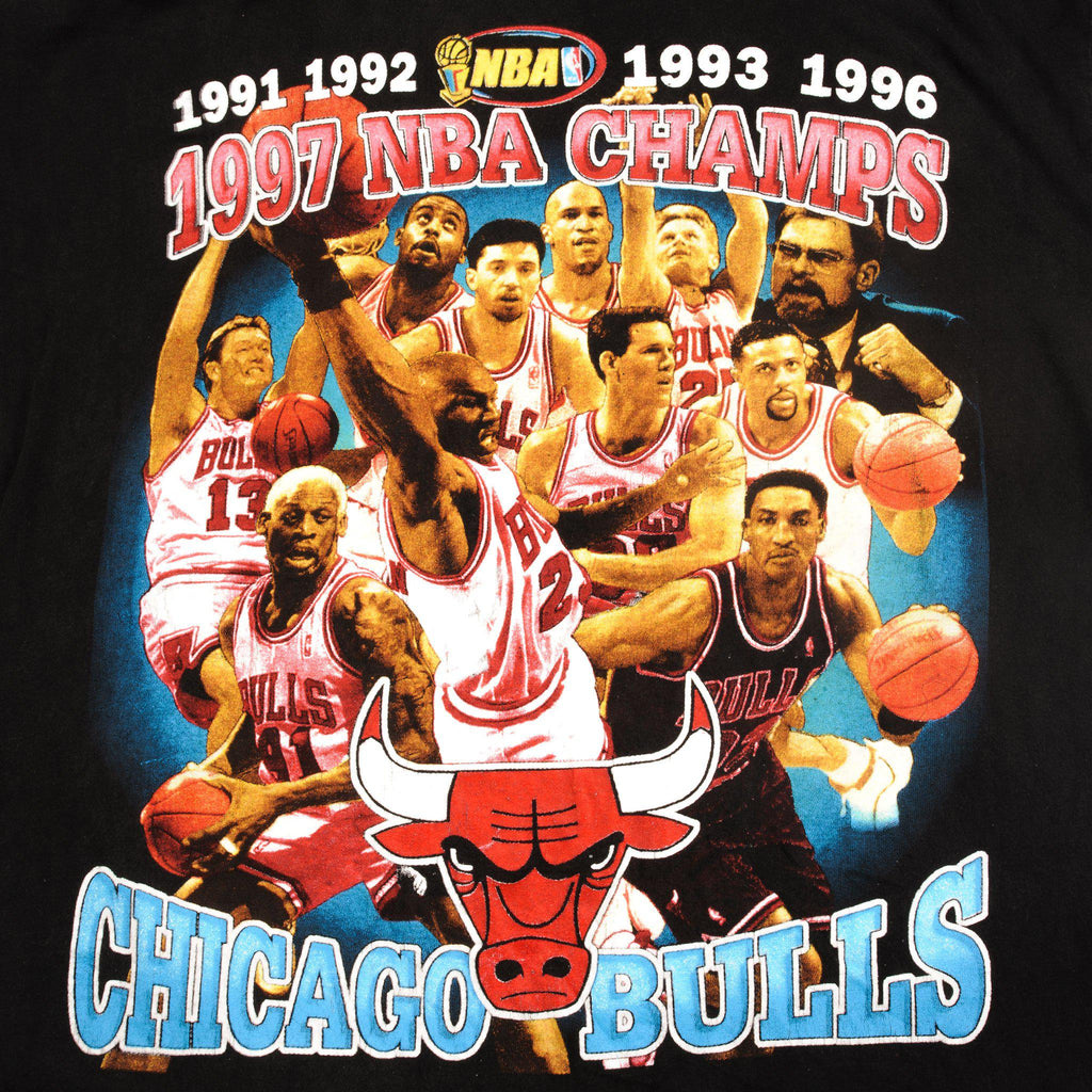 VINTAGE BOOTLEG NBA CHAMPS 1997 CHICAGO BULLS TEE SHIRT SIZE LARGE –  Vintage rare usa