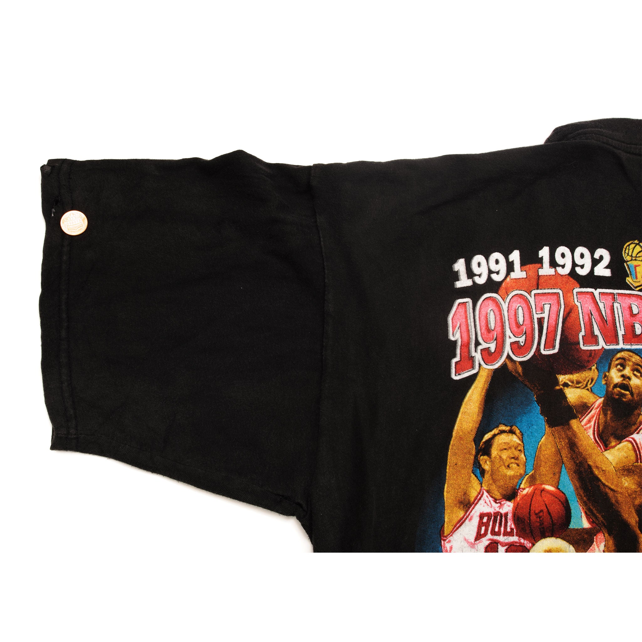 Vintage 1997 Chicago Bulls 'The Dynasty NBA Champions' Rap Tee — The  Pop-Up📍