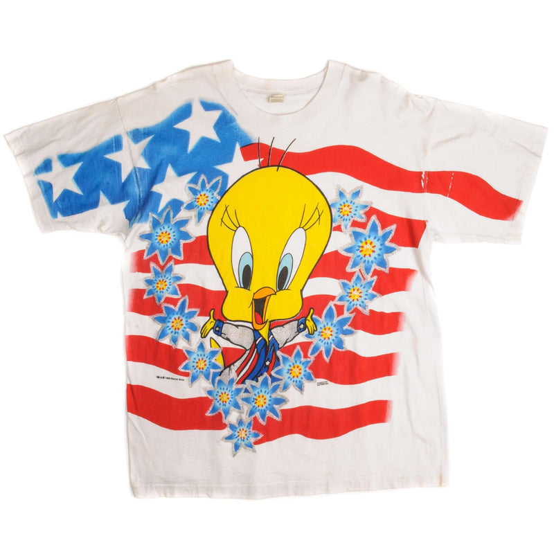 Vintage Looney Tunes Tweety with the American Flag Tee Shirt 1995 Size Large with single stitch sleeves. White