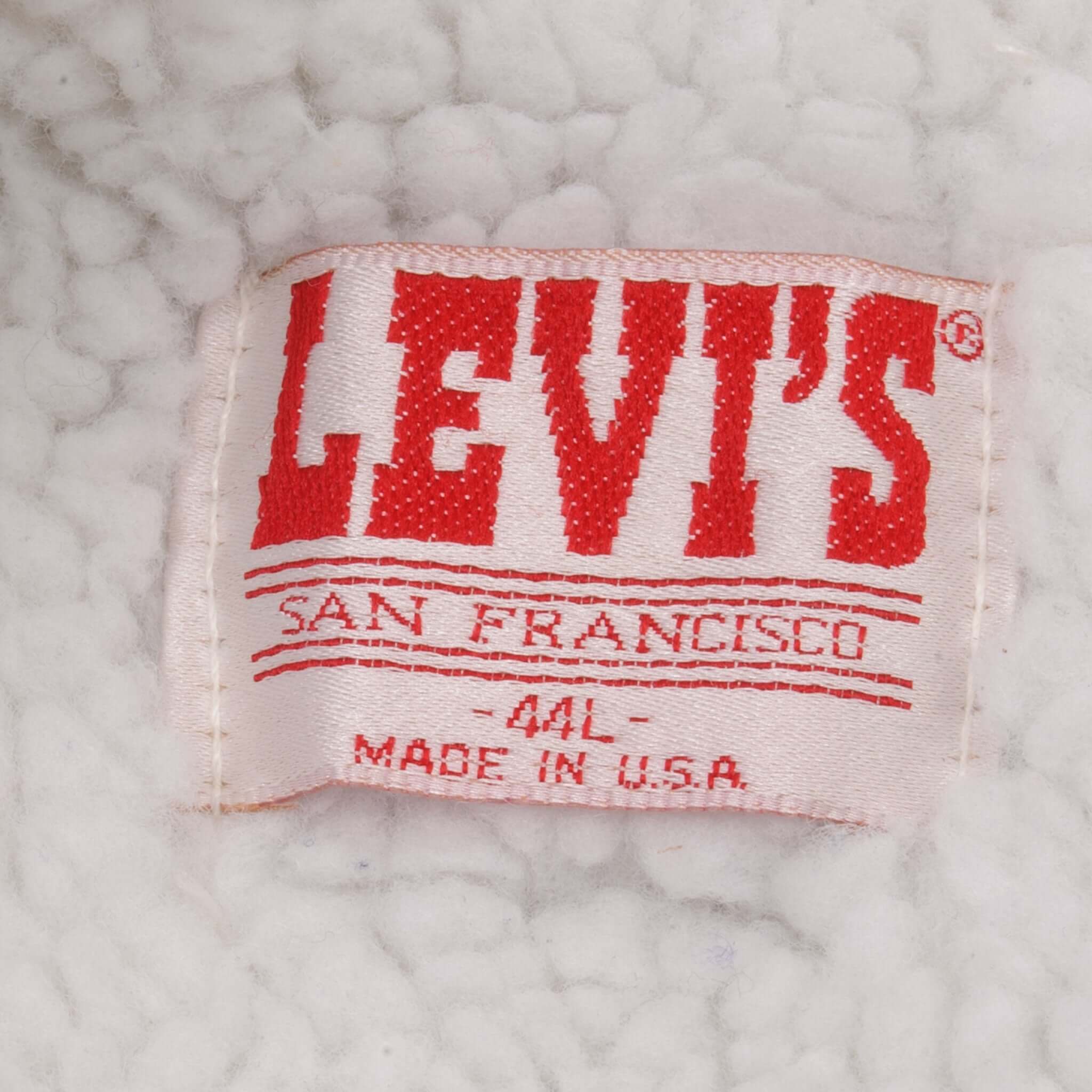 VINTAGE LEVIS SHERPA TRUCKER DENIM JACKET 1980's SIZE 44L MADE IN USA