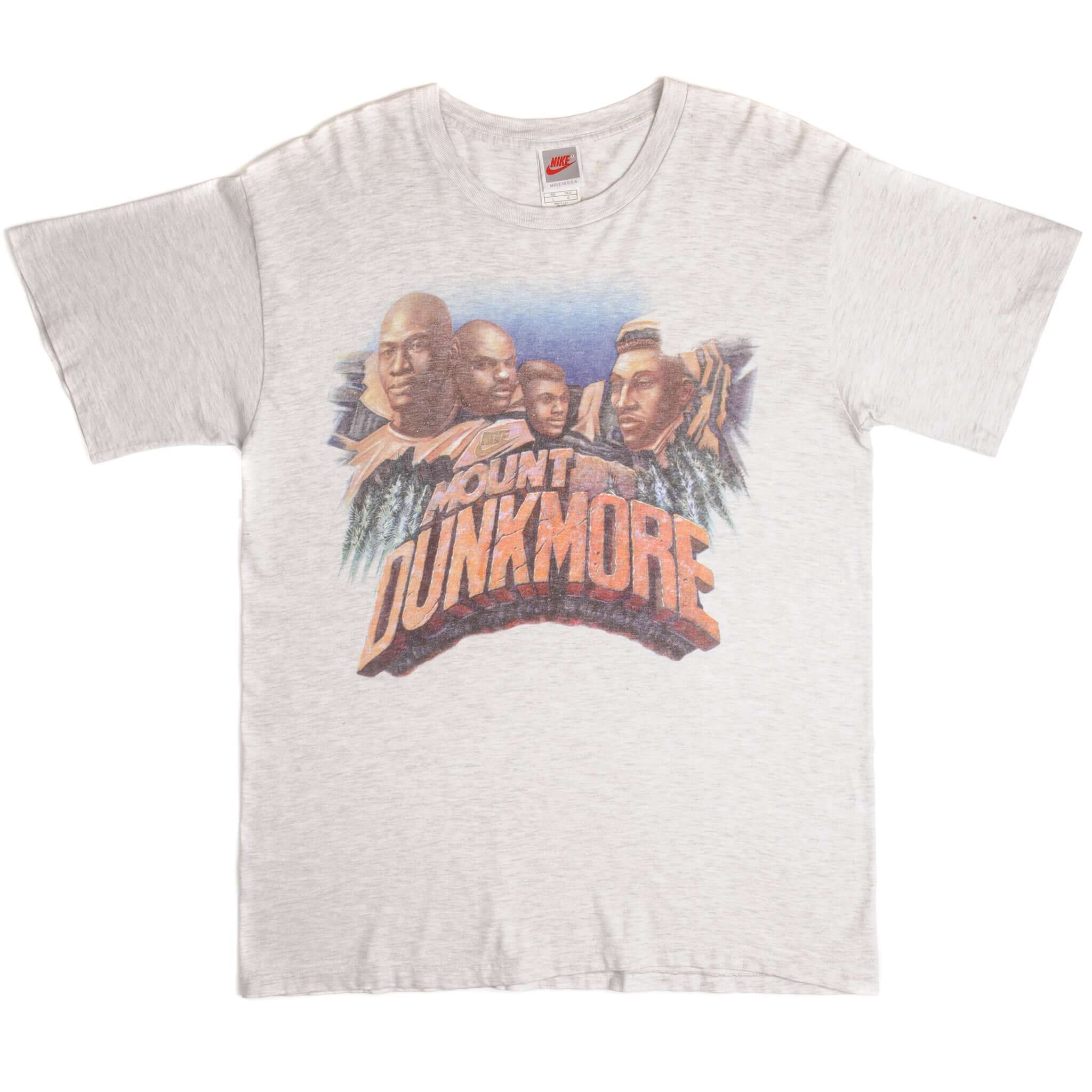 Vintage Nike Mount Dunkmore Tee Shirt 1987-1994 Size Large Made In USA With Single Stitch Sleeves.