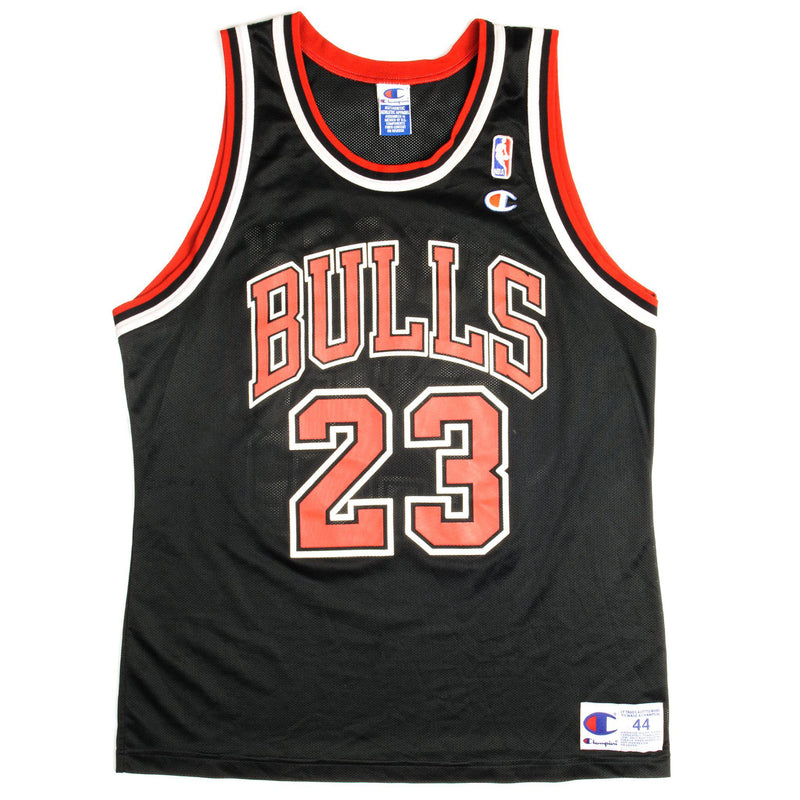 90s Chicago Bulls #45 Michael Jordan Jersey NBA t-shirt Large - The  Captains Vintage