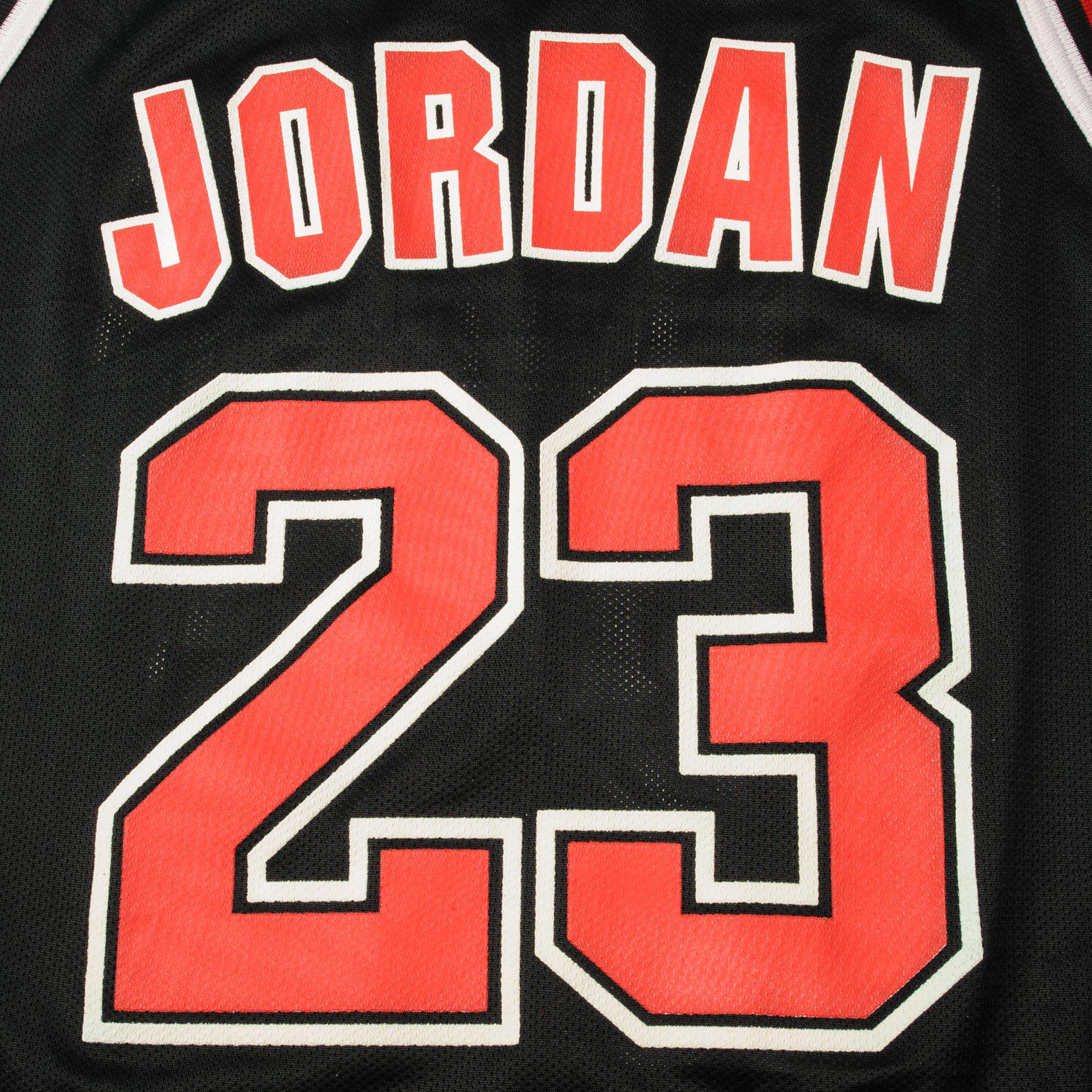 Vintage Chicago Bulls Michael Jordan #23 Champion Basketball Jersey