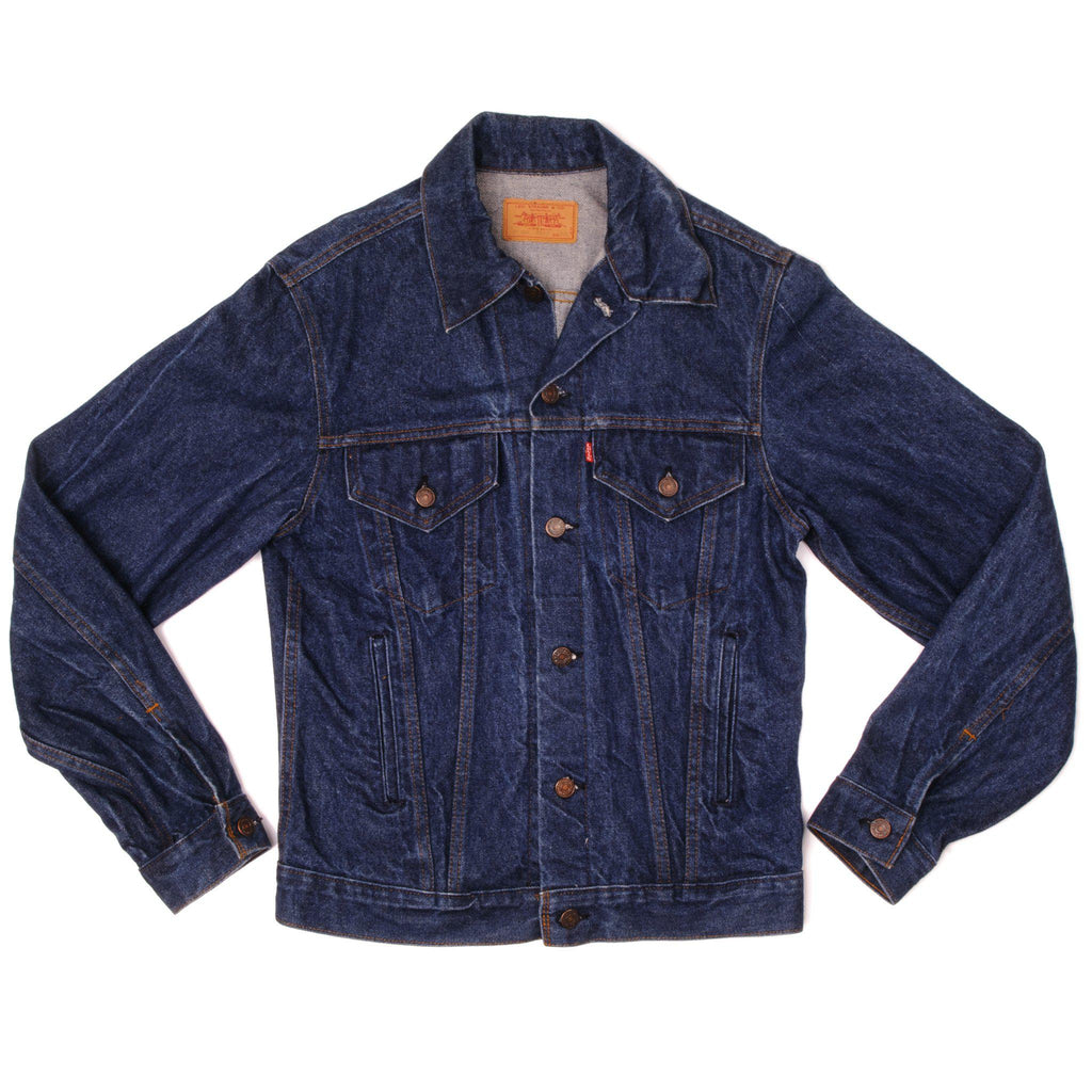 Beautiful Indigo Levis Denim Jacket Made in USA with a beautiful dark blue wash.  Size 40L  Back Button #527