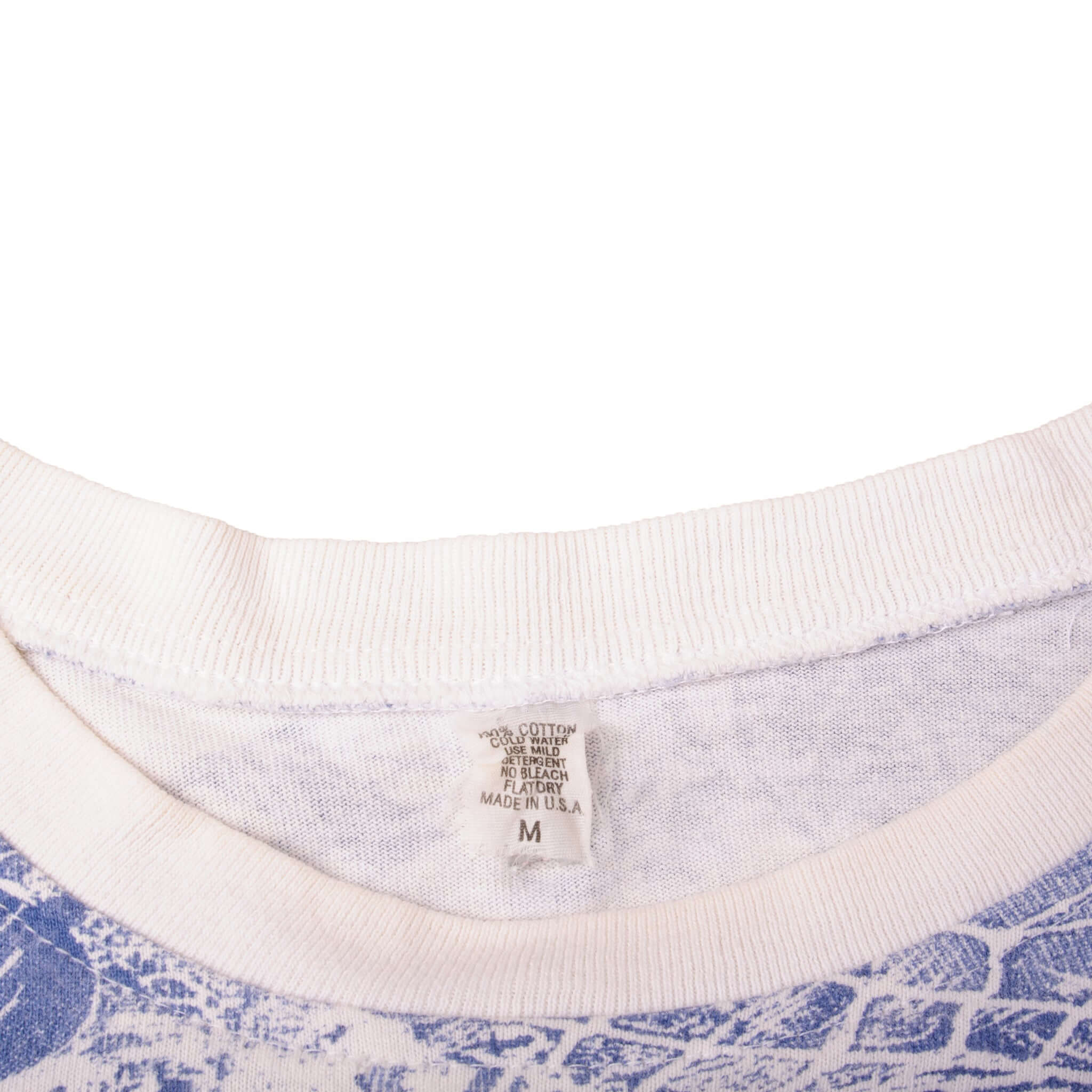 Vintage Georgetown University Basketball Team Hoyas Tee Shirt Early 2000S 00S Size XLarge. Made In USA